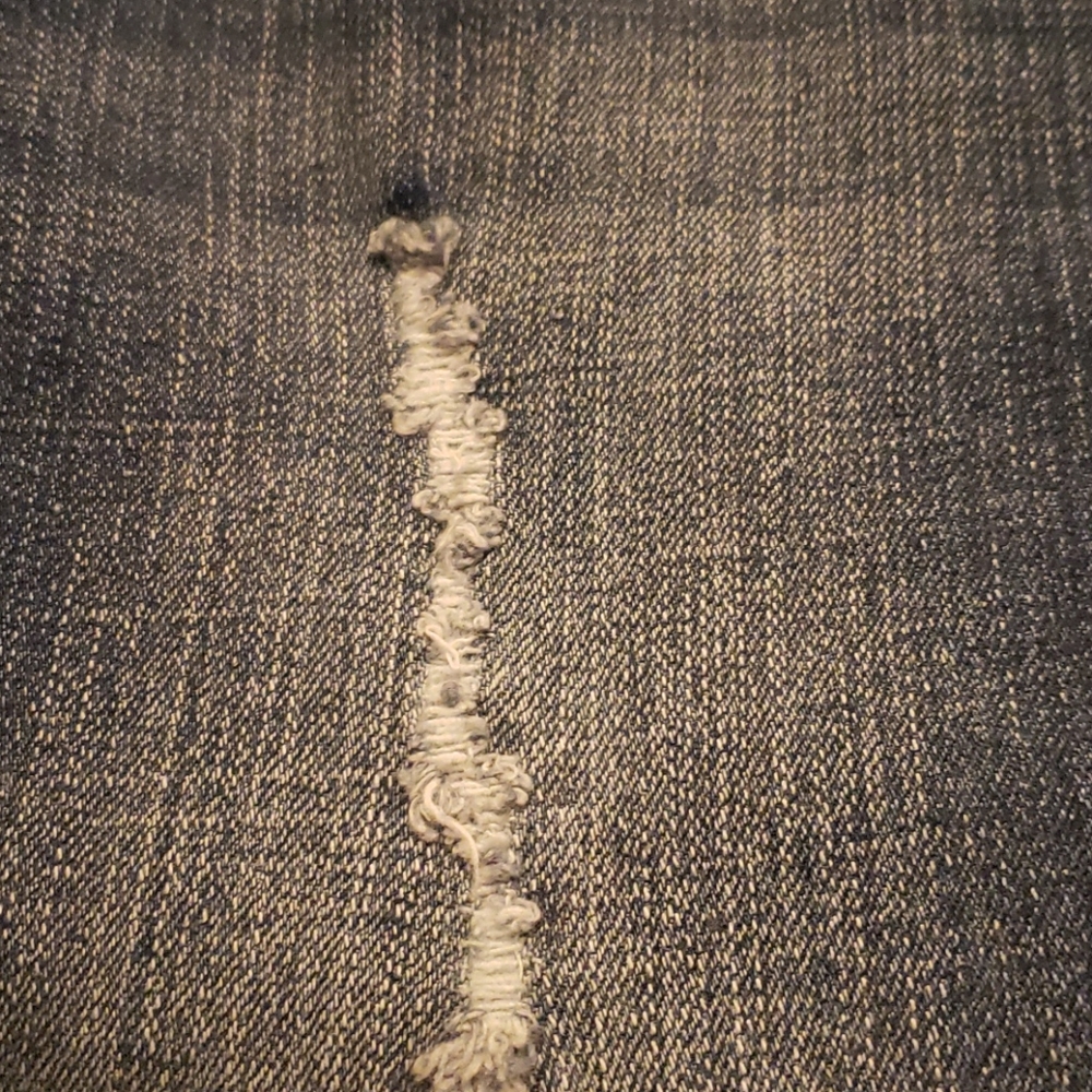 ARIYA JEANS - Picture 6 of 10